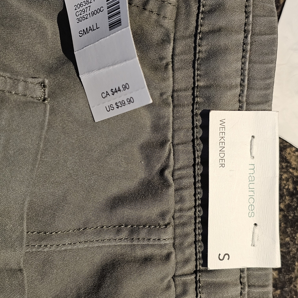Women's Maurices Army Green Cargo Weekender Pants. Size Small. NWT. - Picture 10 of 10